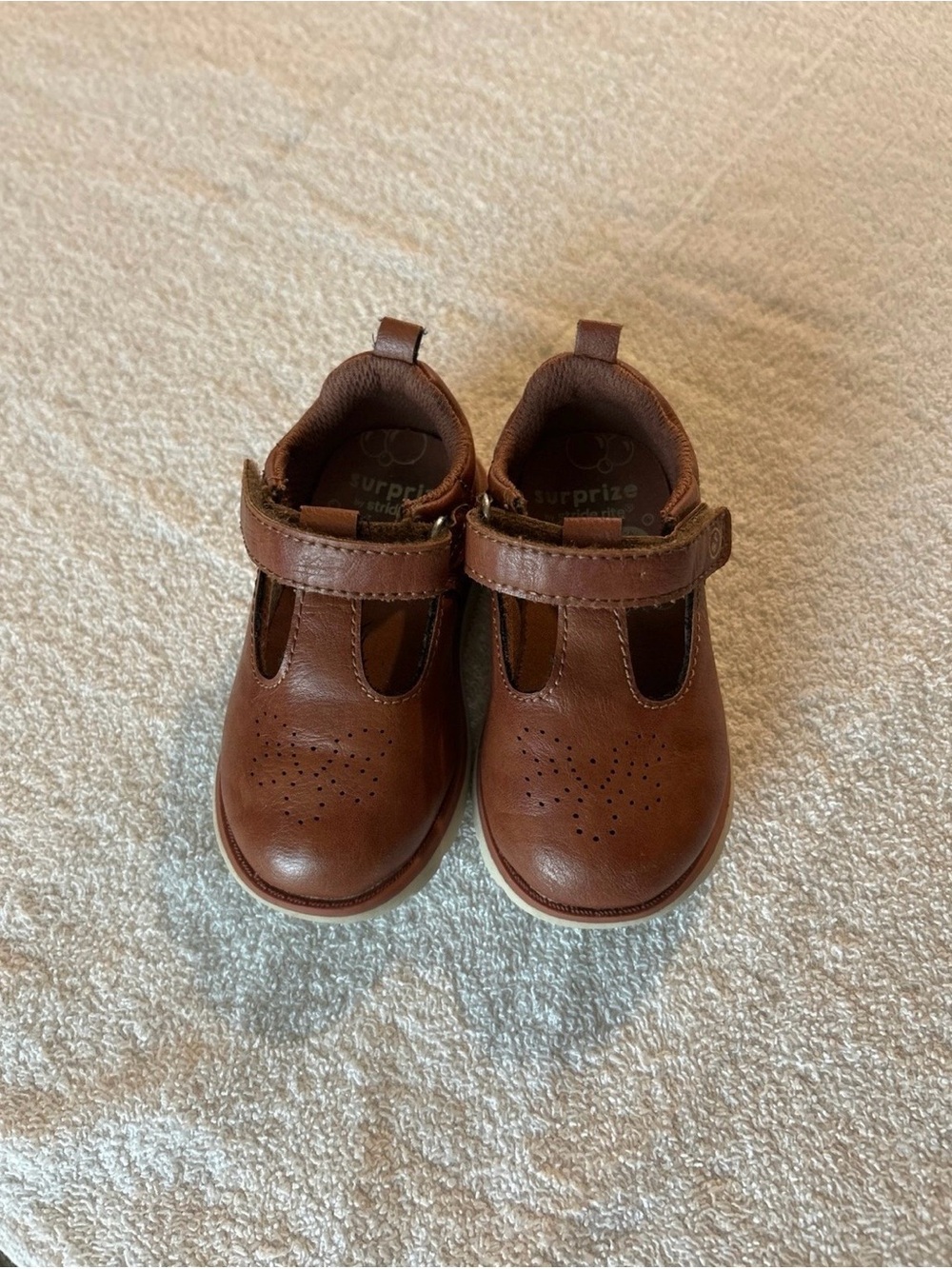 Stride Rite Munchkin Toddler Girl Sophia Mary Jane Shoes, Size 5, Gently Used.